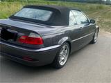 BMW E46i  330i Cabrio - BMW 330 aus 2006: 330i