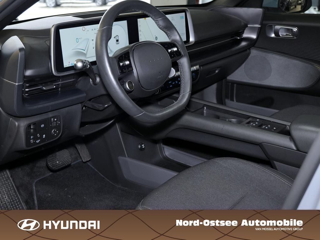 Fahrzeugabbildung Hyundai IONIQ 6 BASIS KAMERA PDC TEMPO KLIMA SITZHZG