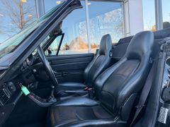 PORSCHE 993 Carrera Cabriolet PORSCHE 993 Carrera Cabriolet