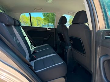 Volkswagen Golf Plus - 9