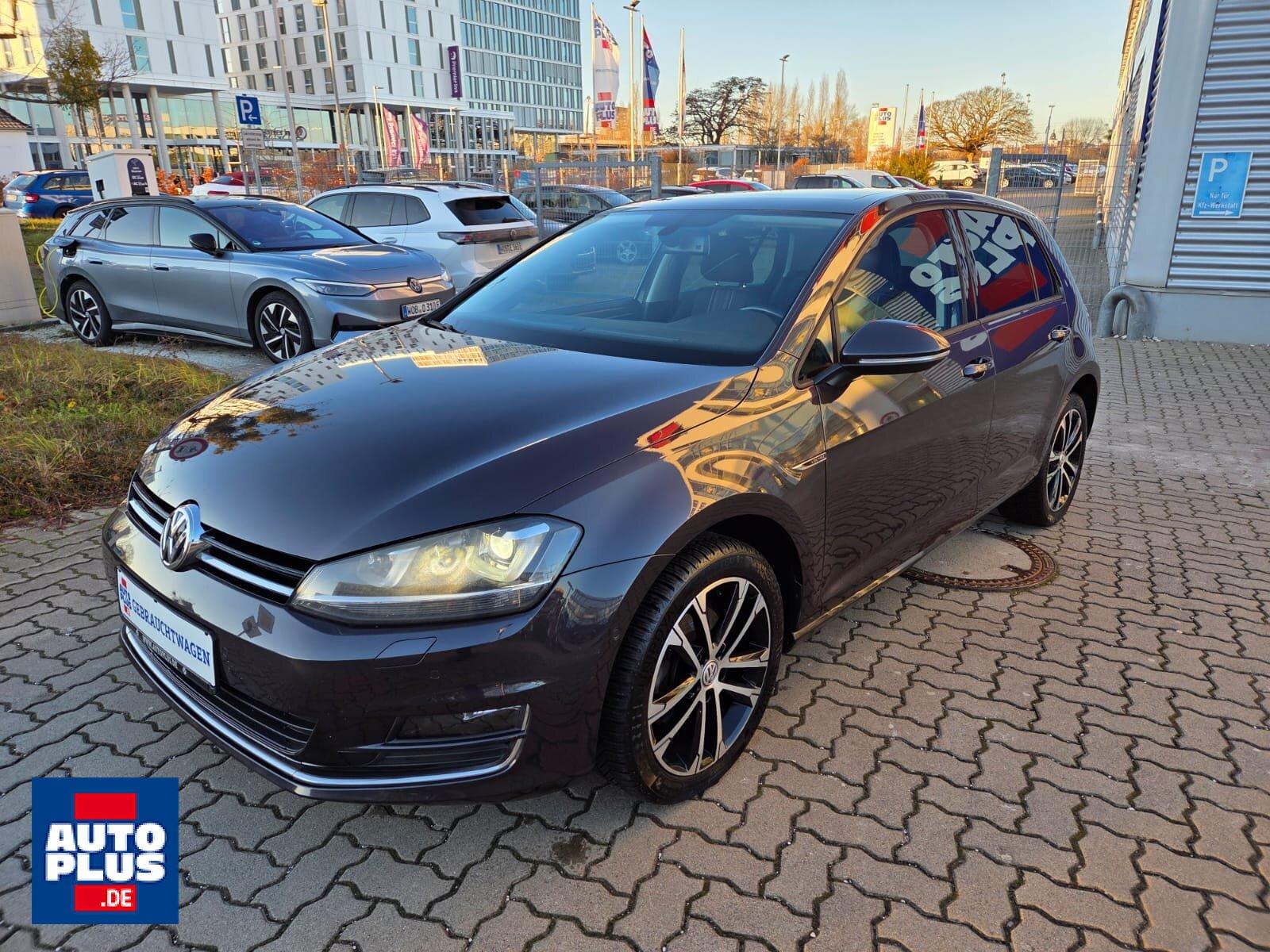 Volkswagen Golf 1.4 TSI BMT Lounge SITZHZG+PDC+ALLWETTERR.