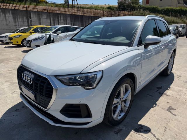AUDI Audi Q3 35 TDI 150 CV S tronic Business