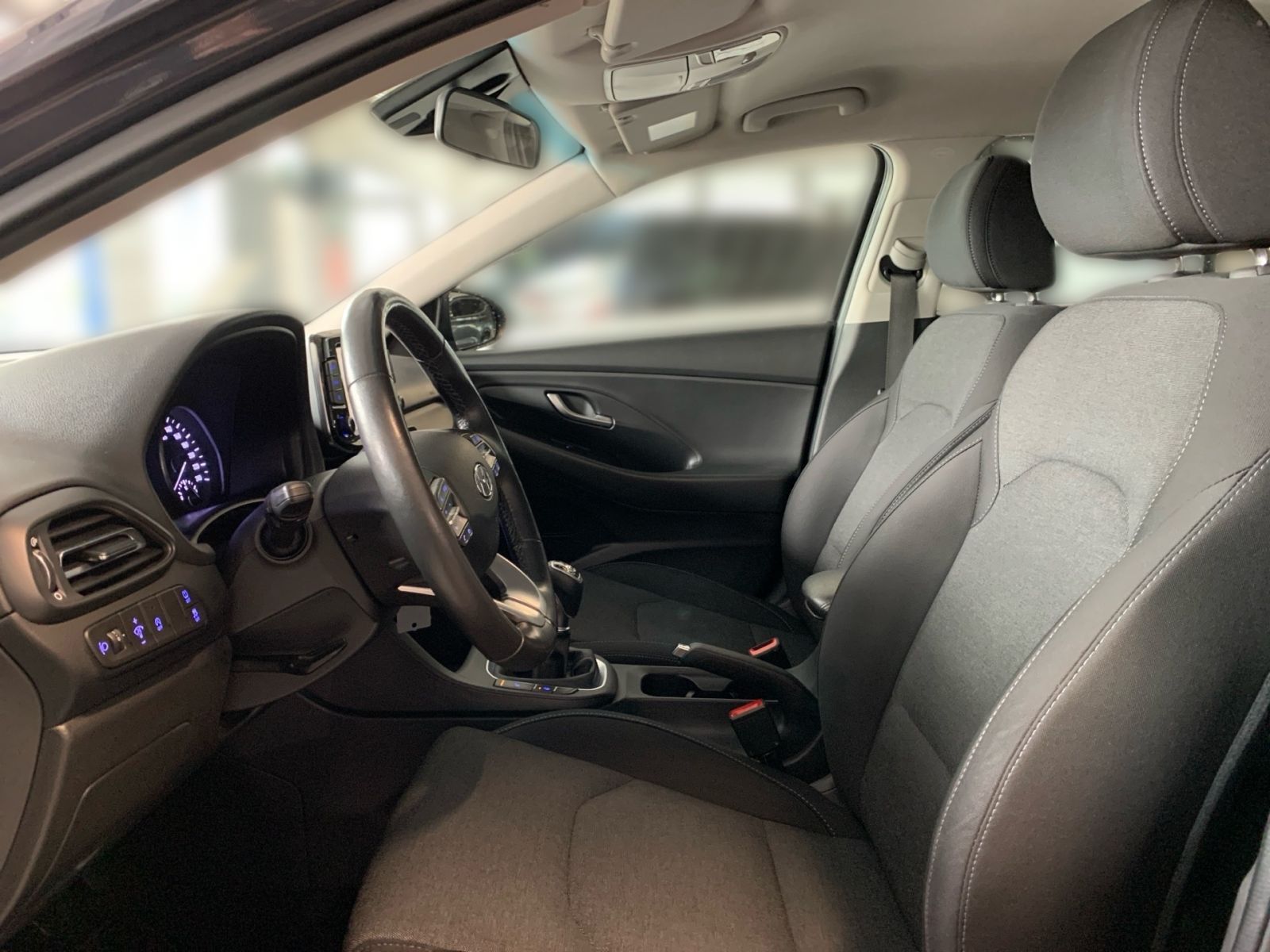 Fahrzeugabbildung Hyundai i30 1.0 T-GDI Edition 30 1Hd Allwetter