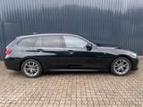 BMW 320D Aut. Touring M SPORT /Kamera/HeadUp/HiFi - BMW 320: Schwarz