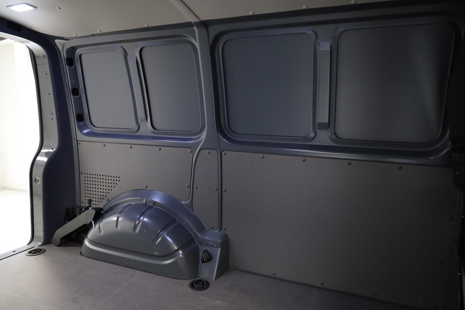 Volkswagen T6.1 Transporter |AHK|APP|PDC|TEMP|NAVI|RFK|KLIM