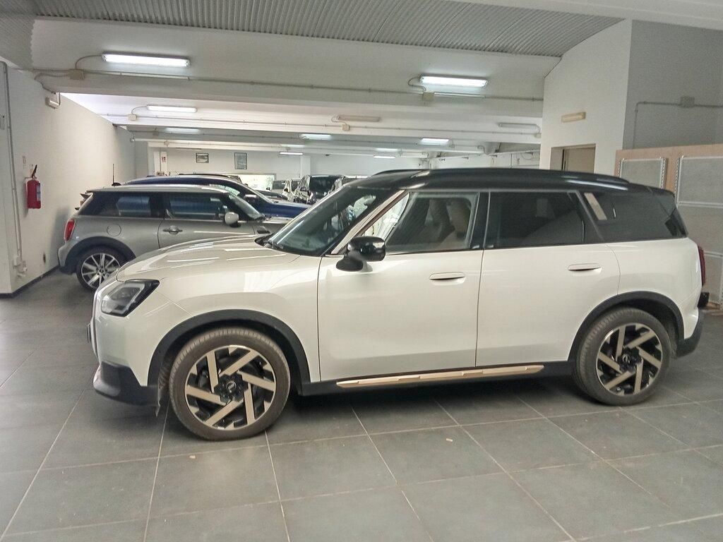 MINI Mini Mini Countryman 1.5 48V C Favoured Steptron imagem 3