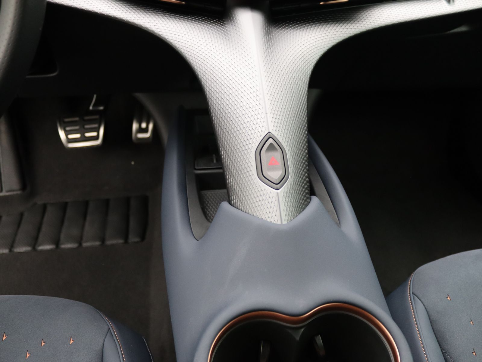 Cupra Tavascan - Bild 14