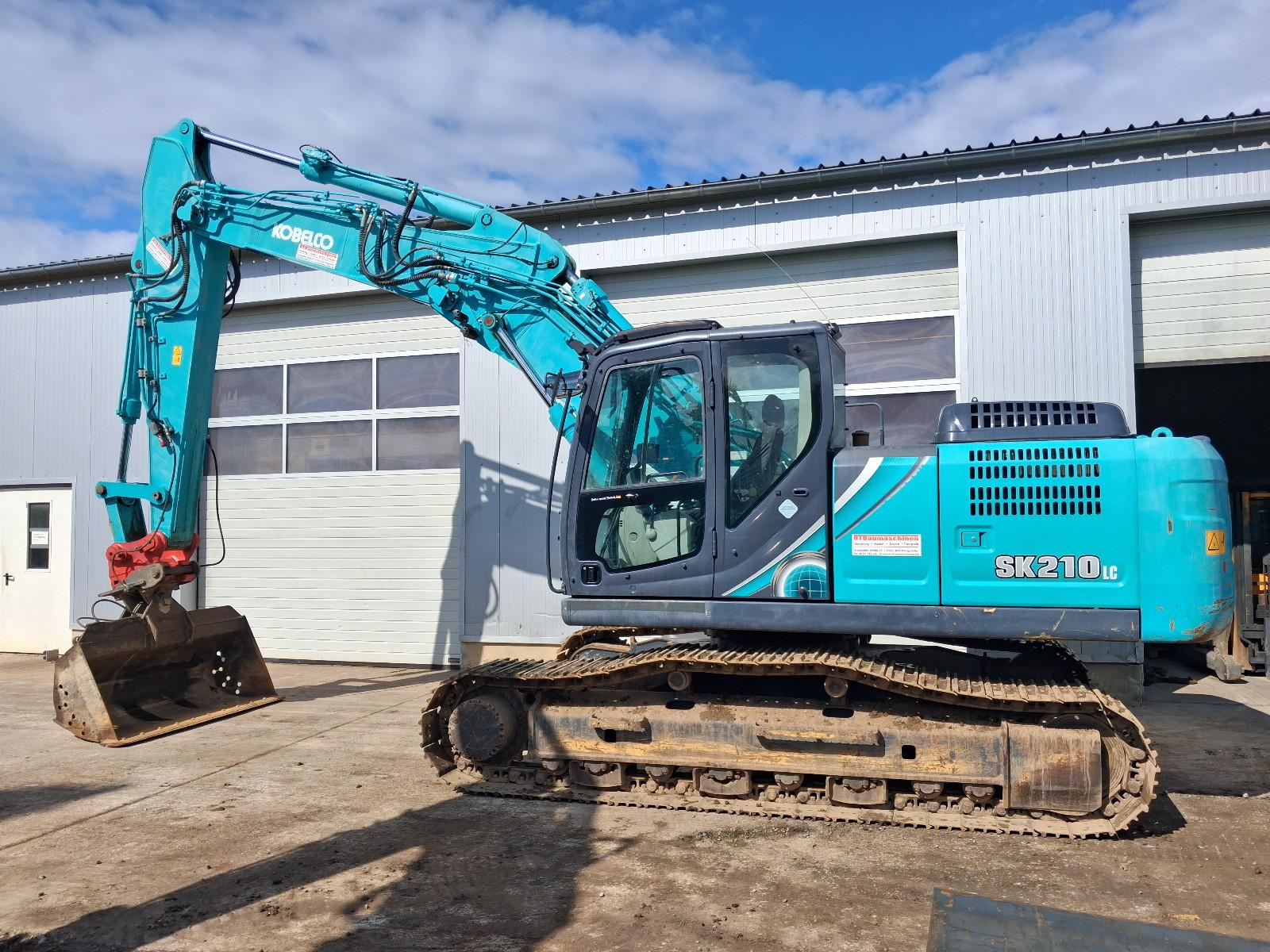 Kobelco SK210 LC-10 + Schnellwechsler und 2 Löffel