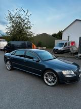 Audi A8 d3 4.2 Langversion - Audi A8 D2 mit Benzin-Antrieb