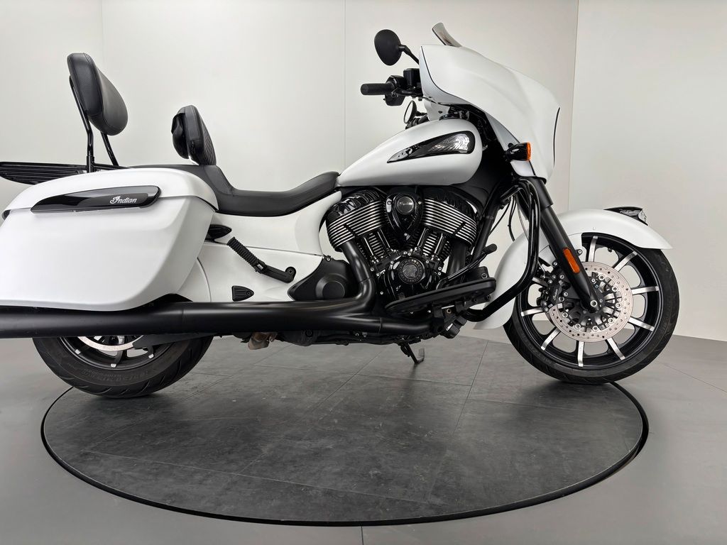 Fahrzeugabbildung Indian CHIEFTAIN DARK HORSE *SCHECKHEFTGEPFLEGT