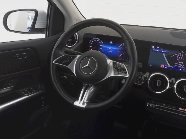 B 200 PROGRESSIVE DCT+AHK+NAVI+RÜCKFAHRKAMERA+LE
