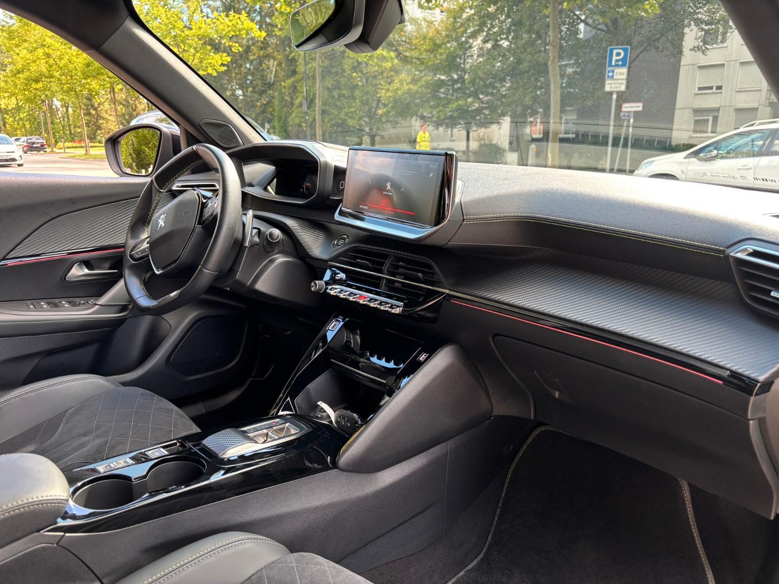 Peugeot 2008 GT  *TÜV*LED*360° KAMERA*