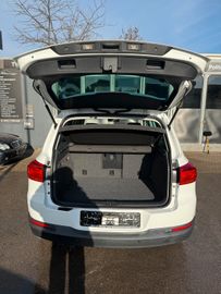 Volkswagen Tiguan - 4