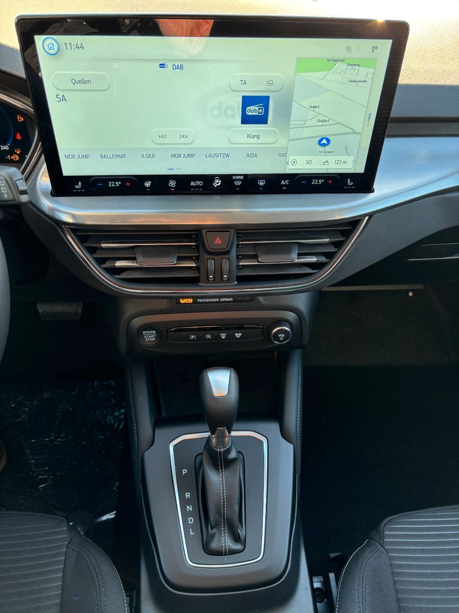 Fahrzeugabbildung Ford Focus Turnier Titanium X