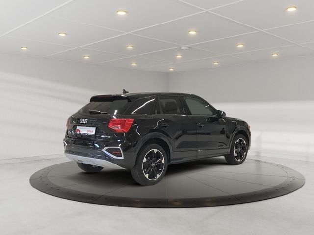 Q2 advanced 35 TFSI S tronic,Carplay,PDC plus,Ka