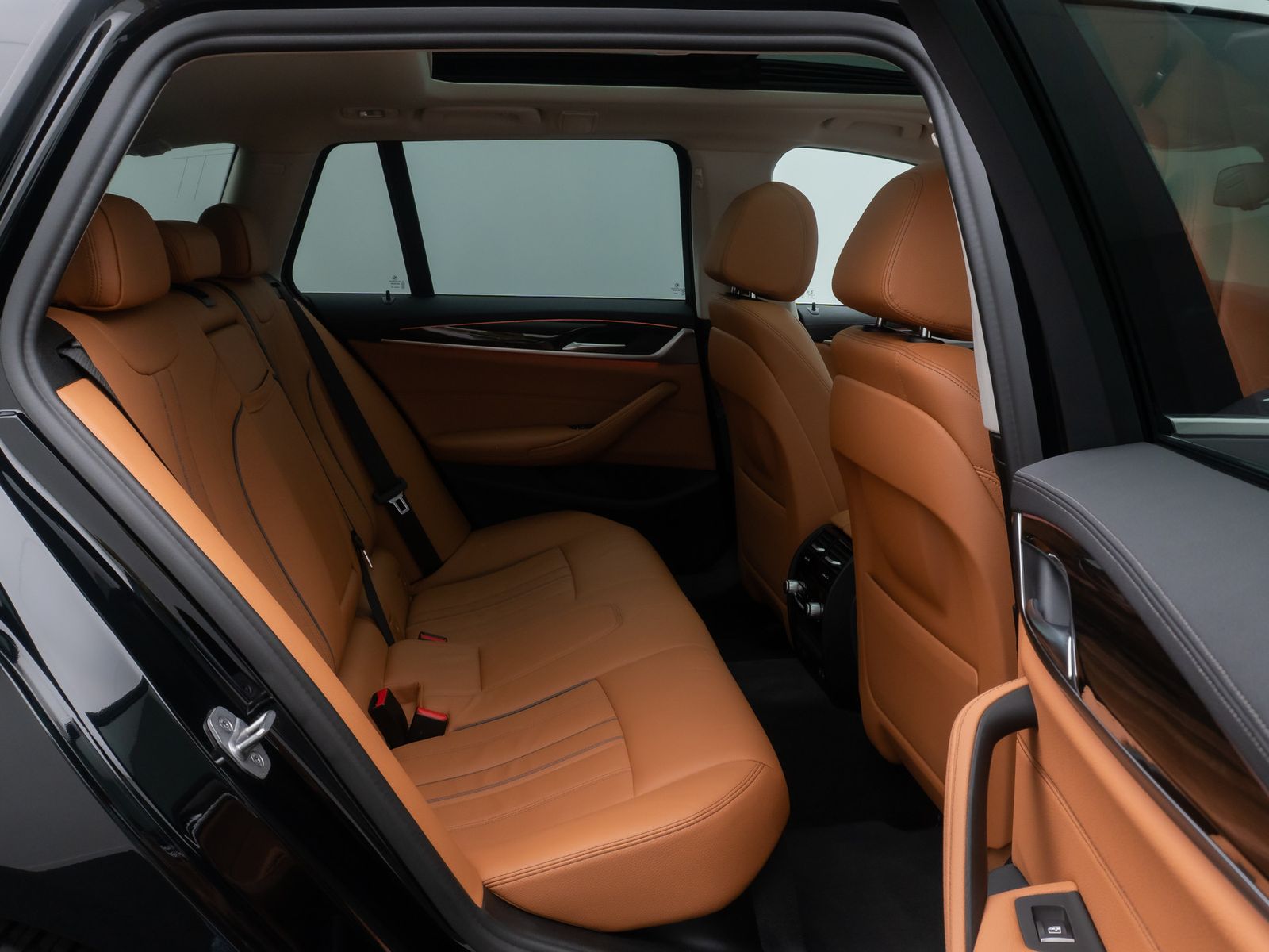 Fahrzeugabbildung BMW 520d Luxury Line DAB Kamera AHK 4xKlima Alarm