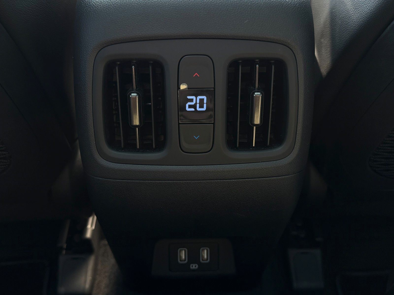 Fahrzeugabbildung Hyundai Tucson 1.6 T-GDI N Line PHEV 4WD PANO KRELL CAM