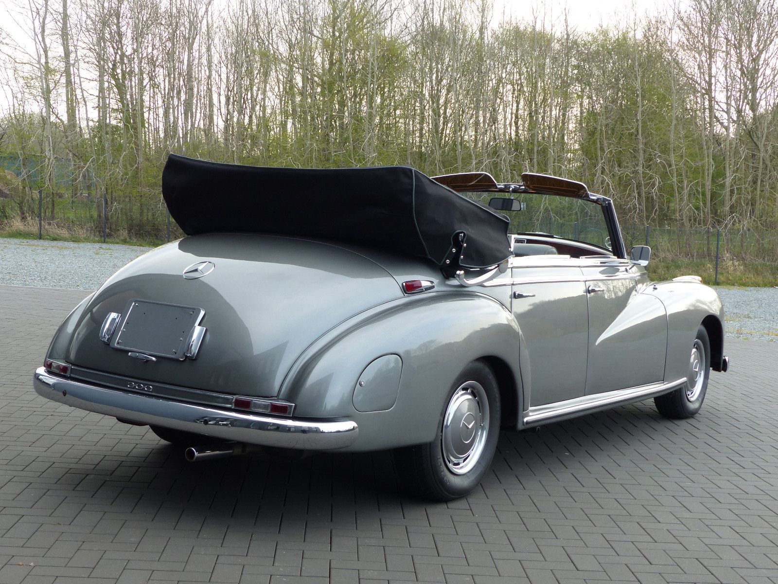 Fahrzeugabbildung Mercedes-Benz 300 Adenauer Cabriolet *Autom.Klima,E-FH,Servo*