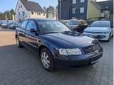 Volkswagen Passat Comfortline Limo *AHK*TÜV 04.2027*Klima* - gebrauchte VW Passat aus dem Jahr 1999