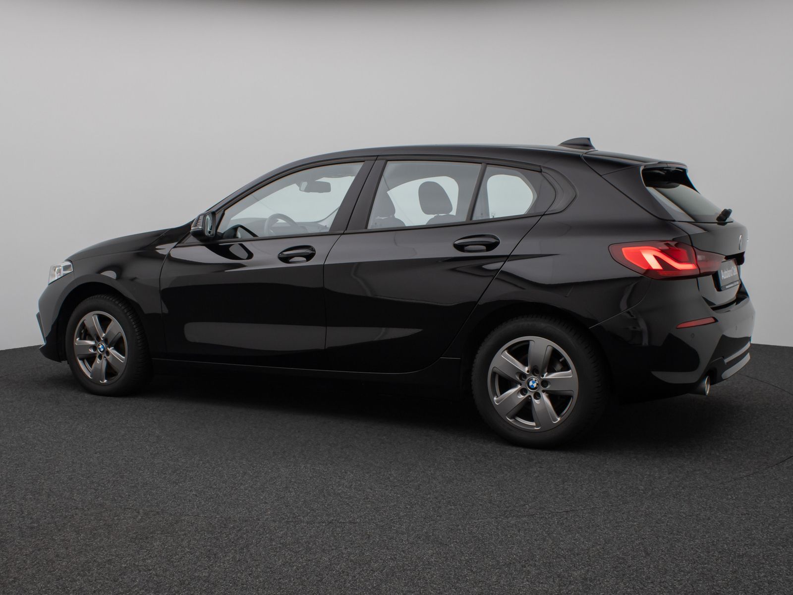 Fahrzeugabbildung BMW 118i PDC CockPitPro Alarm Geschwindigkeitsreg