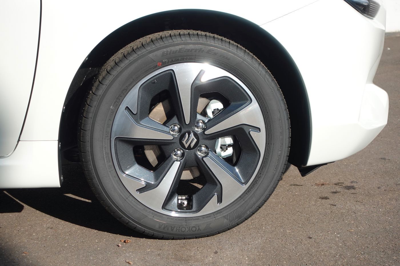 Fahrzeugabbildung Suzuki Swift Comfort+ 1.2 MildHybrid ,Navi,Kamera,Sitzh
