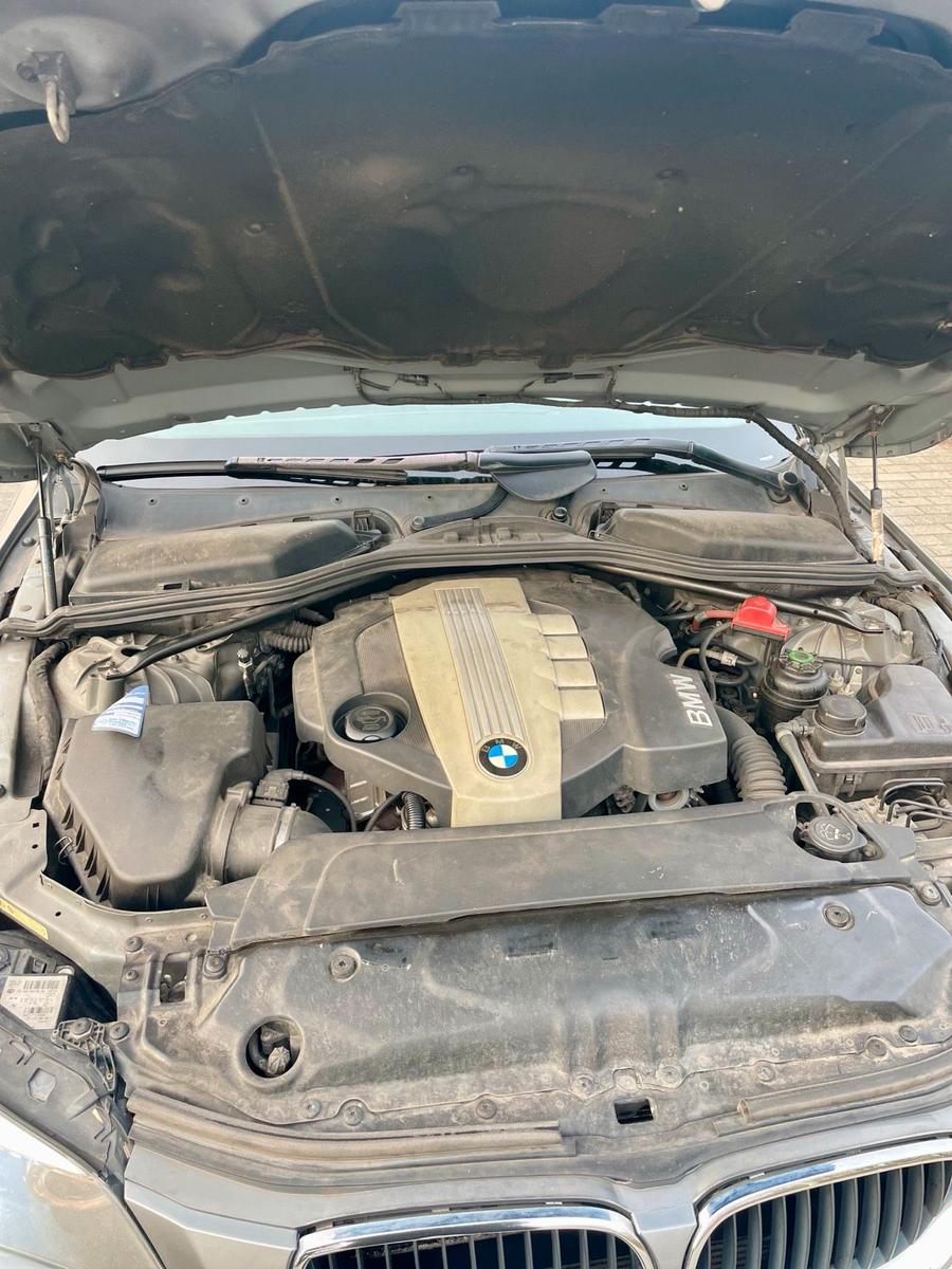 BMW 520 2008 — photo 11