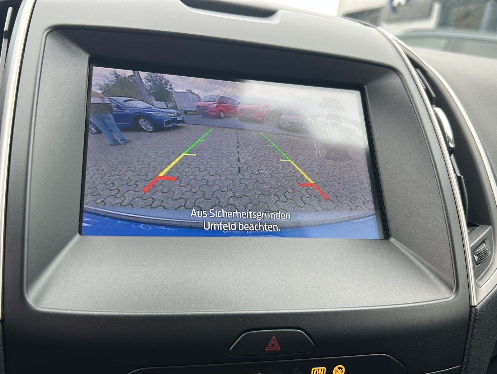 Fahrzeugabbildung Ford S-MAX 2,0 EcoBlue. Aut. TREND