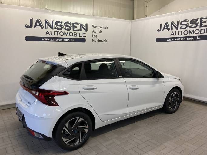 Fahrzeugabbildung Hyundai New i20 1.0 T-Gdi (100PS) M/T Intro Edition