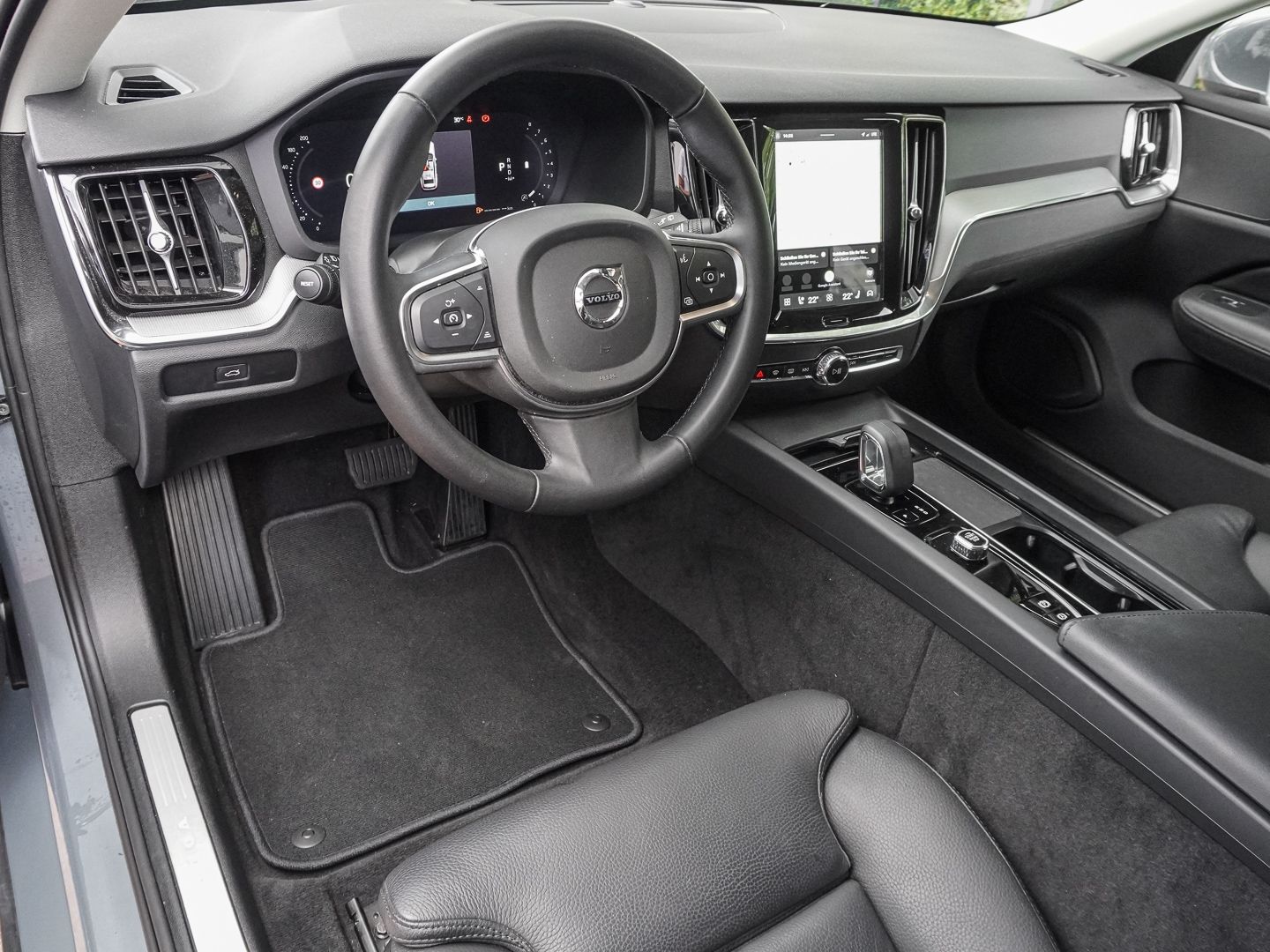 Volvo V60 Kombi Core B3 Benzin EU6d AHK Digitales Cock foto 8