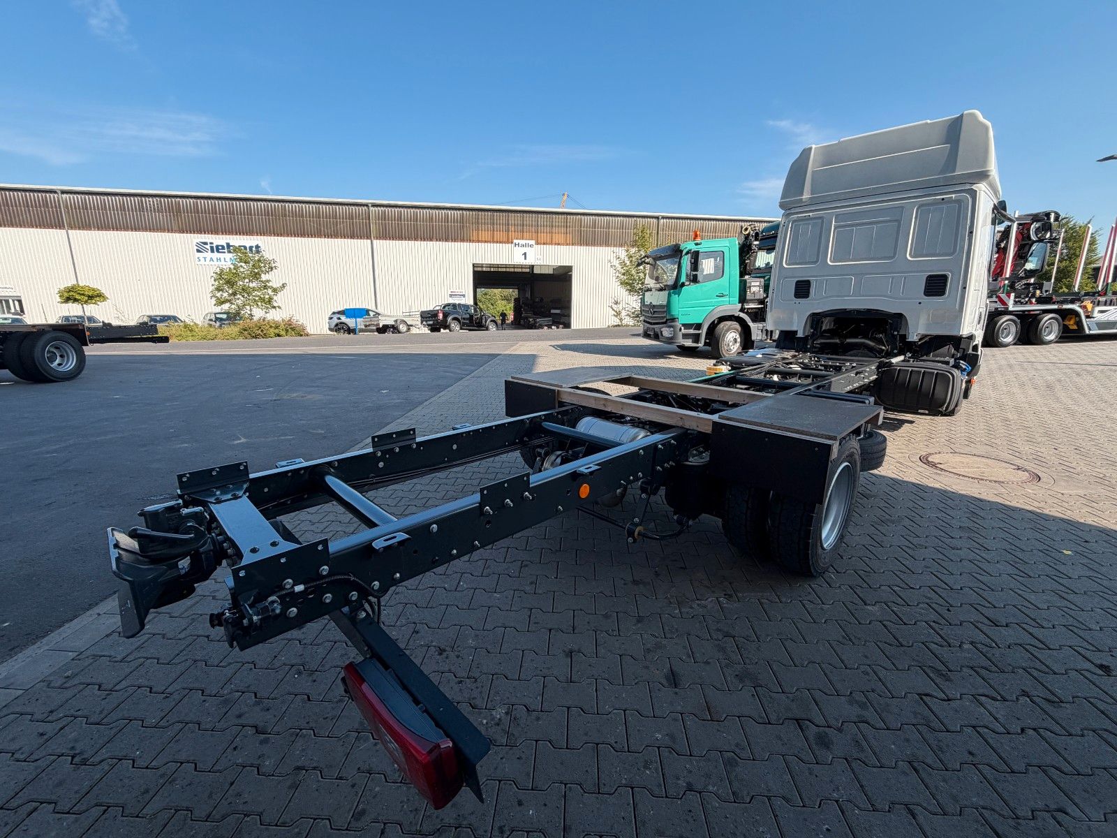 Fahrzeugabbildung Iveco Eurocargo ML75E21/P Bett AHK Klima Standheizung