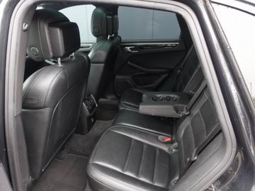Porsche Macan - 5