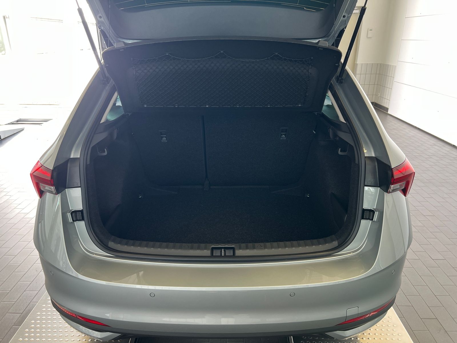 Fahrzeugabbildung SKODA Scala Selection 1.0 TSI DSG *AHK, LED, ACC, Kame