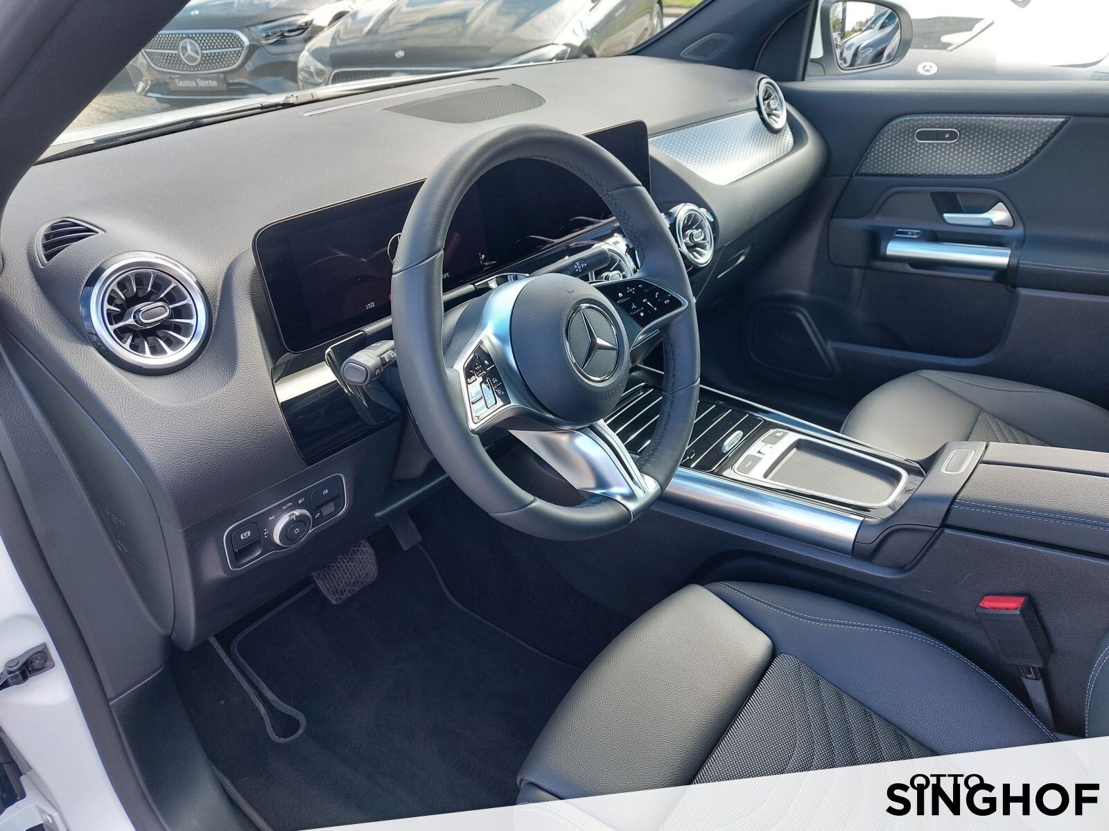 Fahrzeugabbildung Mercedes-Benz GLA 200 Progressive +AHK+360°+Distronic+TOTW+LED