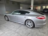 Porsche Panamera 4S Vollaustattung - Porsche Panamera mit Benzin-Antrieb: Automatik