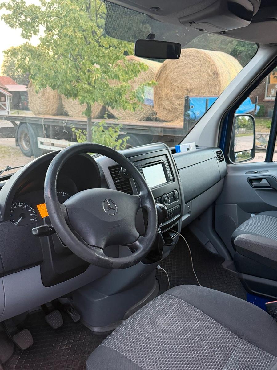 Mercedes-Benz Sprinter 2012 — photo 8