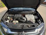 Mitsubishi PHEV2.4 4WD Top Ausstattung 54000 Km 8-fach - schwarze Mitsubishi Plug-in Hybrid Outlander