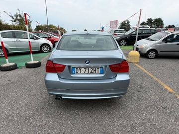 BMW 320 - 5