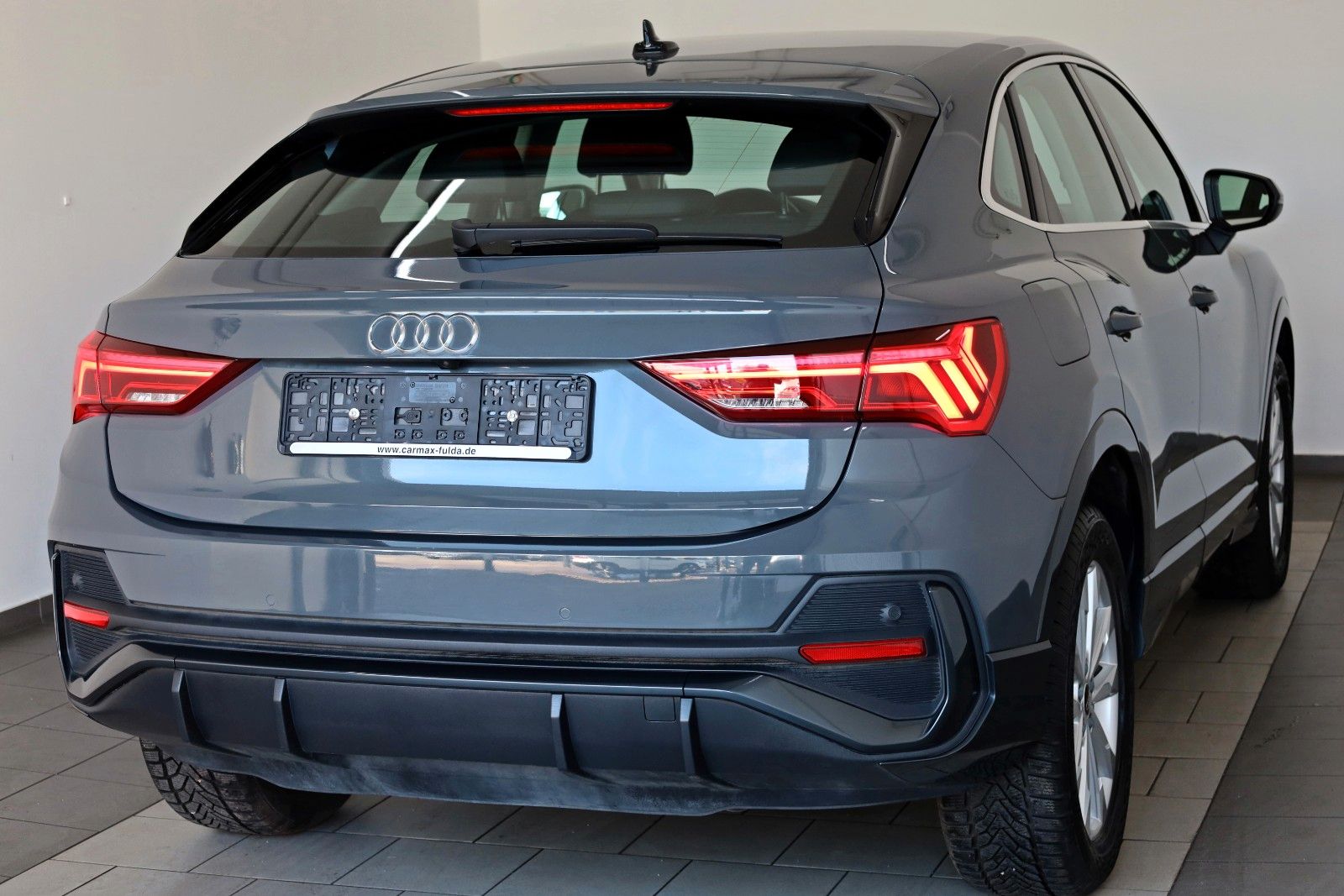Fahrzeugabbildung Audi Q3 Sportback 45 TFSIe Leder,Navi,LED,Kam,Apple