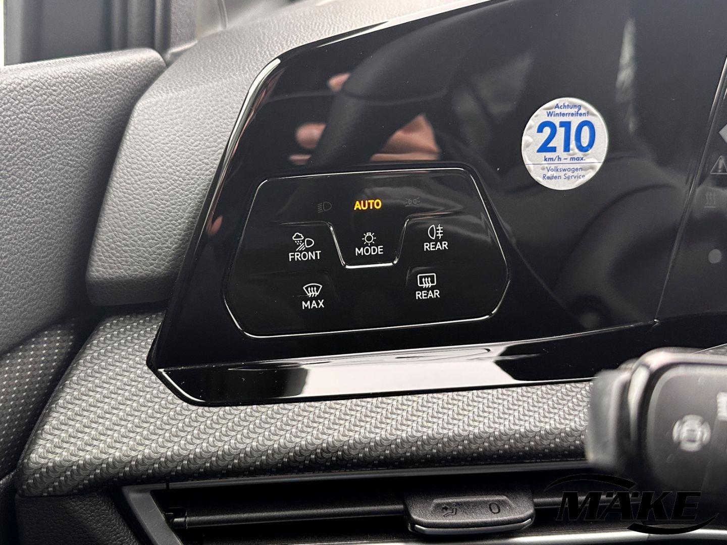 Golf Variant R-Line 2.0 TSI DSG ACC LED AHV NAV 