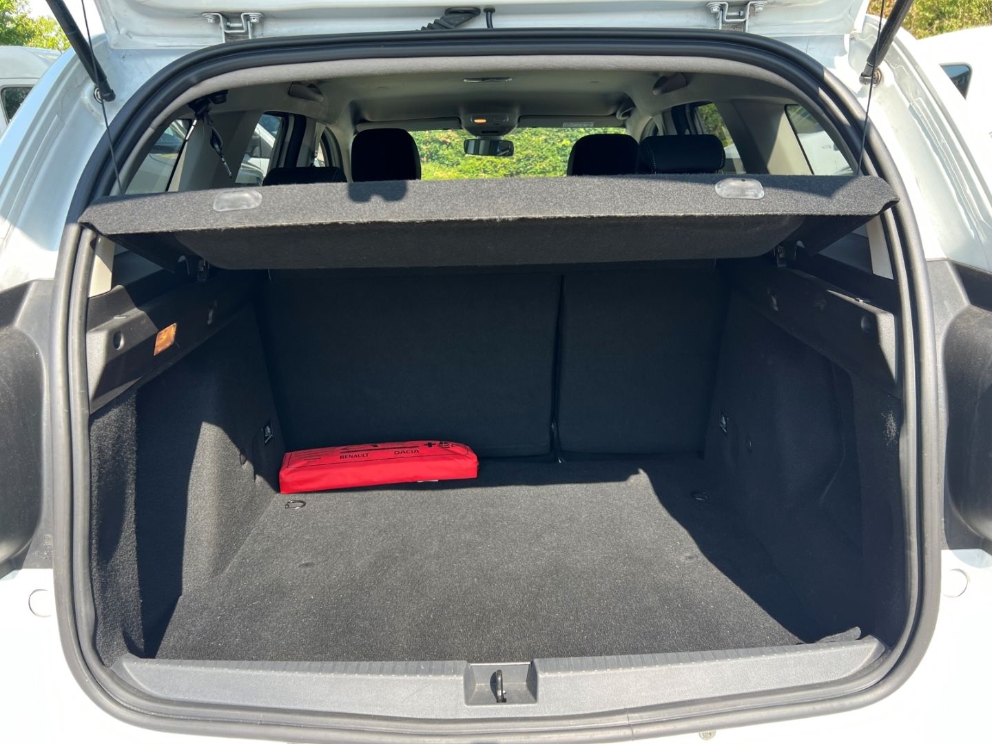 Fahrzeugabbildung Dacia Duster II Comfort Autogas Navi Soundsystem Klima