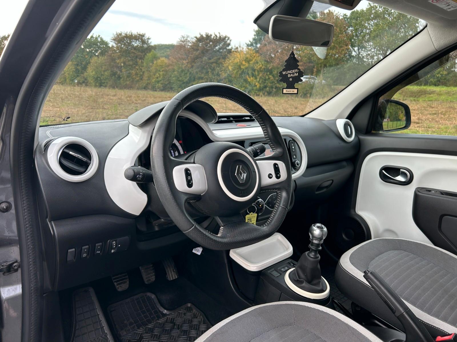 Renault Twingo Intens TCe 90 Klimaauto. Navi PDC Kamera