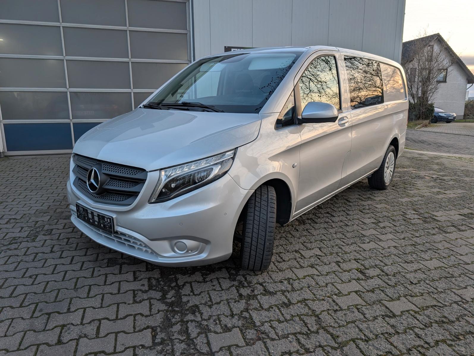 Mercedes-Benz Vito Mixto 119 Lang,Led,Ahk 2.5 T,6 Sitze