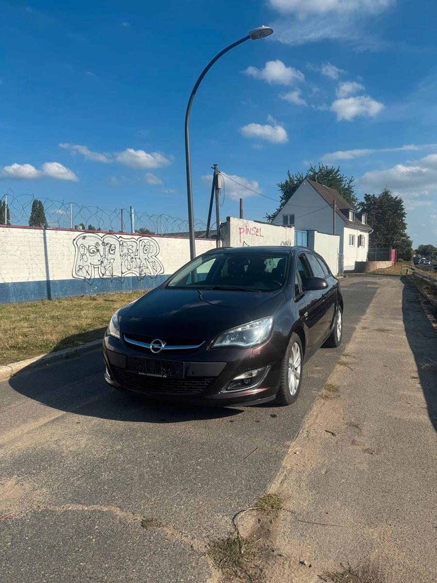 Opel Astra, 2014
