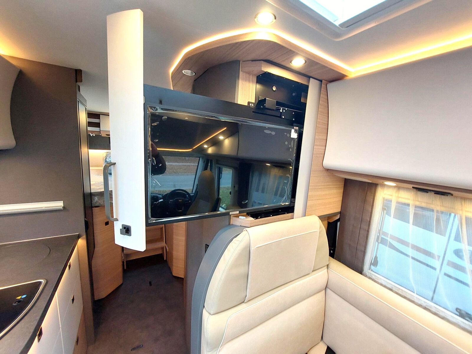 Fahrzeugabbildung Malibu I 430 KB LE comfort FIAT AUTOMATIK TV MARKISE