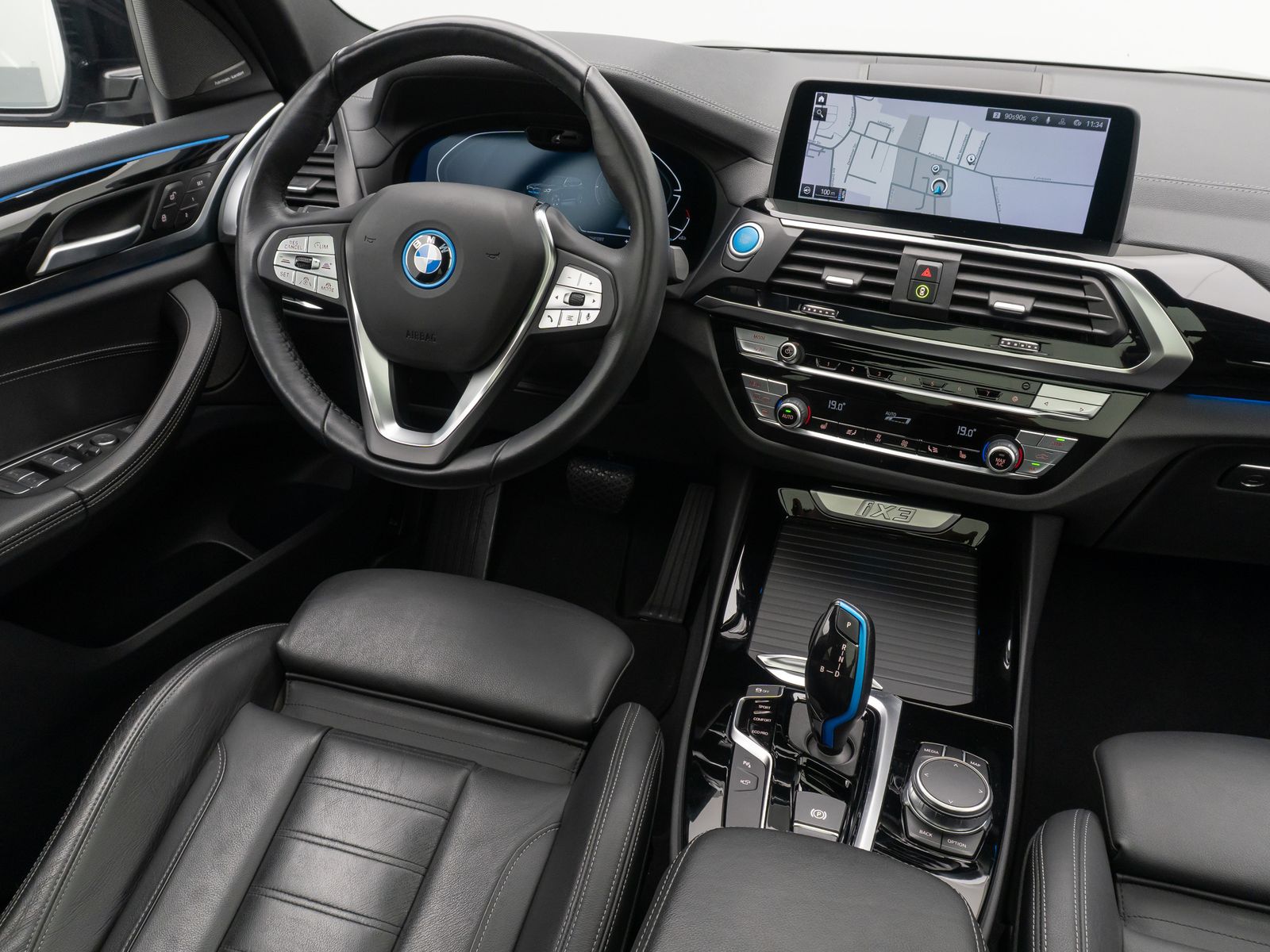Fahrzeugabbildung BMW iX3 Impressive Panorama 360°HUD DAB H/K AHK 20"