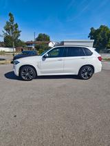 BMW X5 xDrive30d - M Paket Voll LED Panorama - BMW X5 von privat