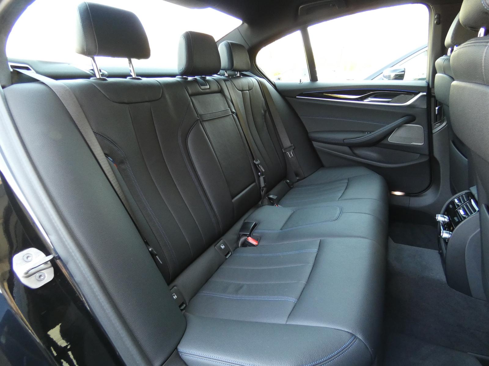 BMW M550i xDrive Limousine M Sport Navi+Kamera+ACC