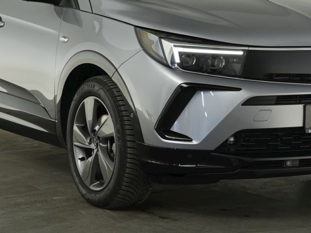 Grandland GS+LED LICHT+NAVI+360 GRAD KAMERA+SITZ