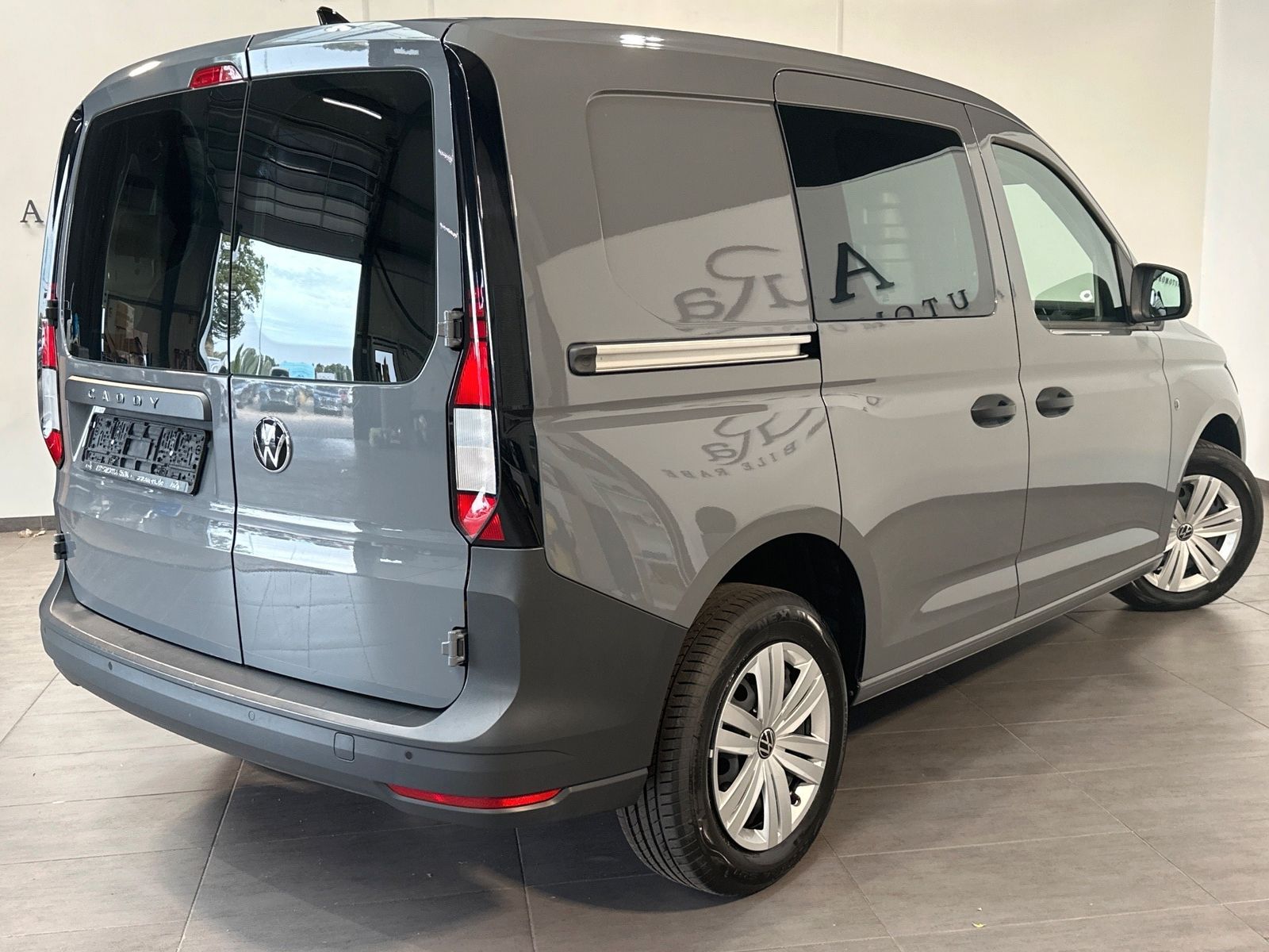 Fahrzeugabbildung Volkswagen Caddy Cargo 2.0 TDI KLIMA+SHZ+PDC+WINTER-PAKET