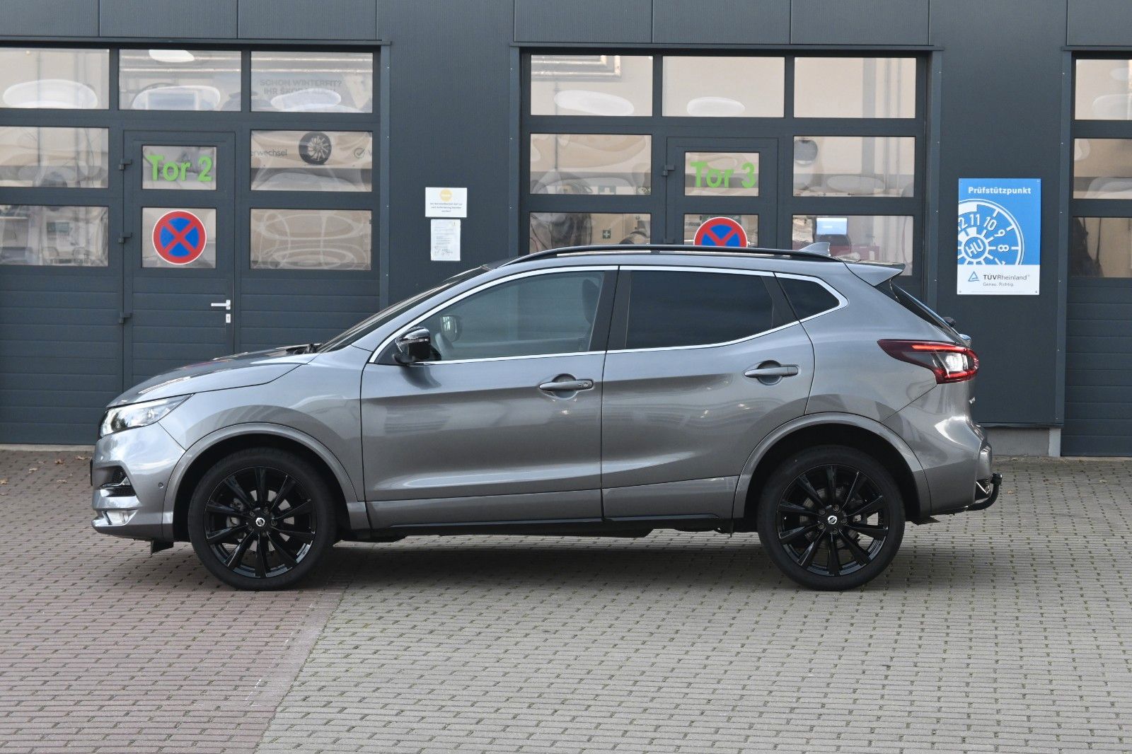 Fahrzeugabbildung Nissan Qashqai 1.3 DIG-T N-Tec*LED*DAB*360